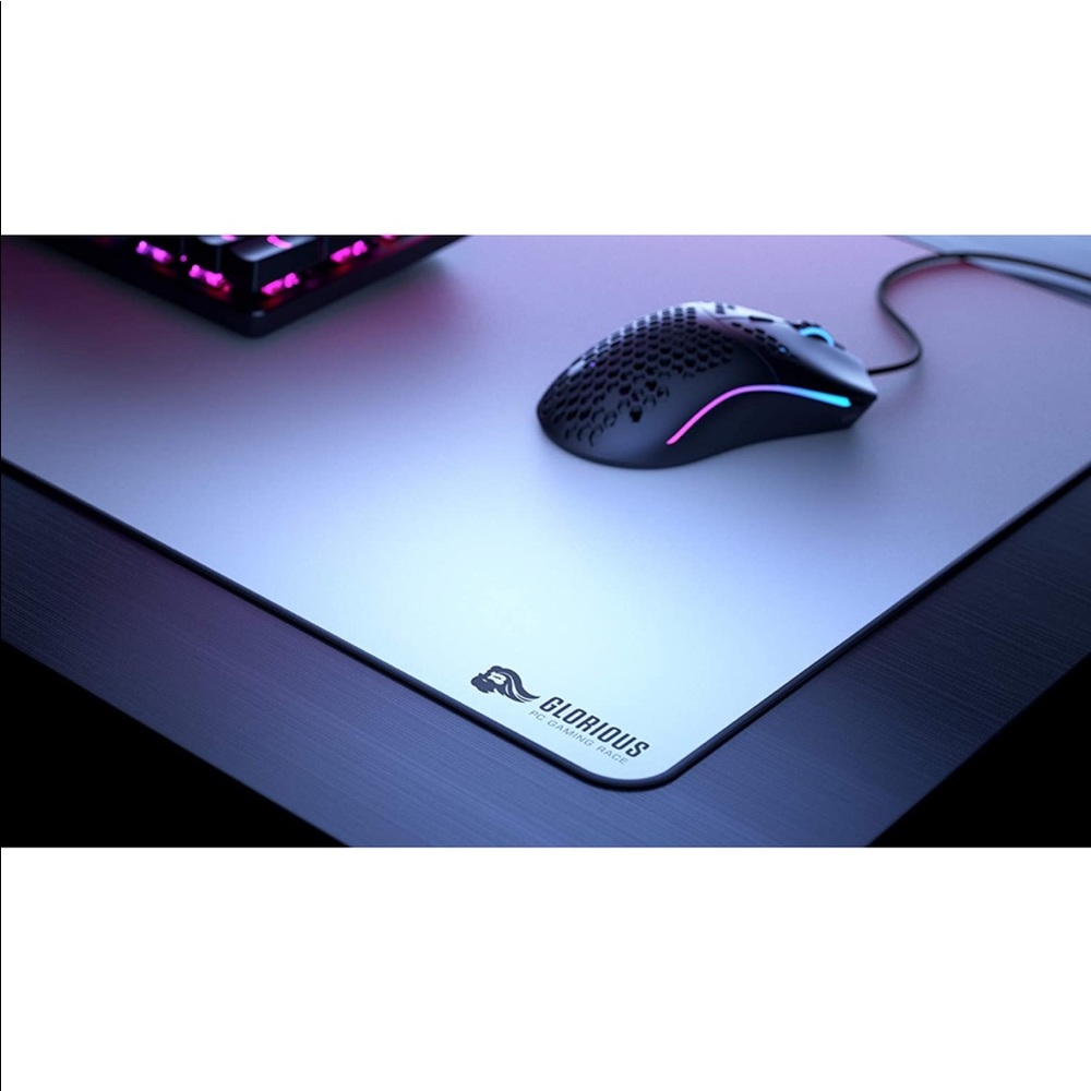 GLORIOUS Large Gaming Mouse Pad NIB